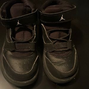 Air Jordan’s toddler Size 9 black high tops